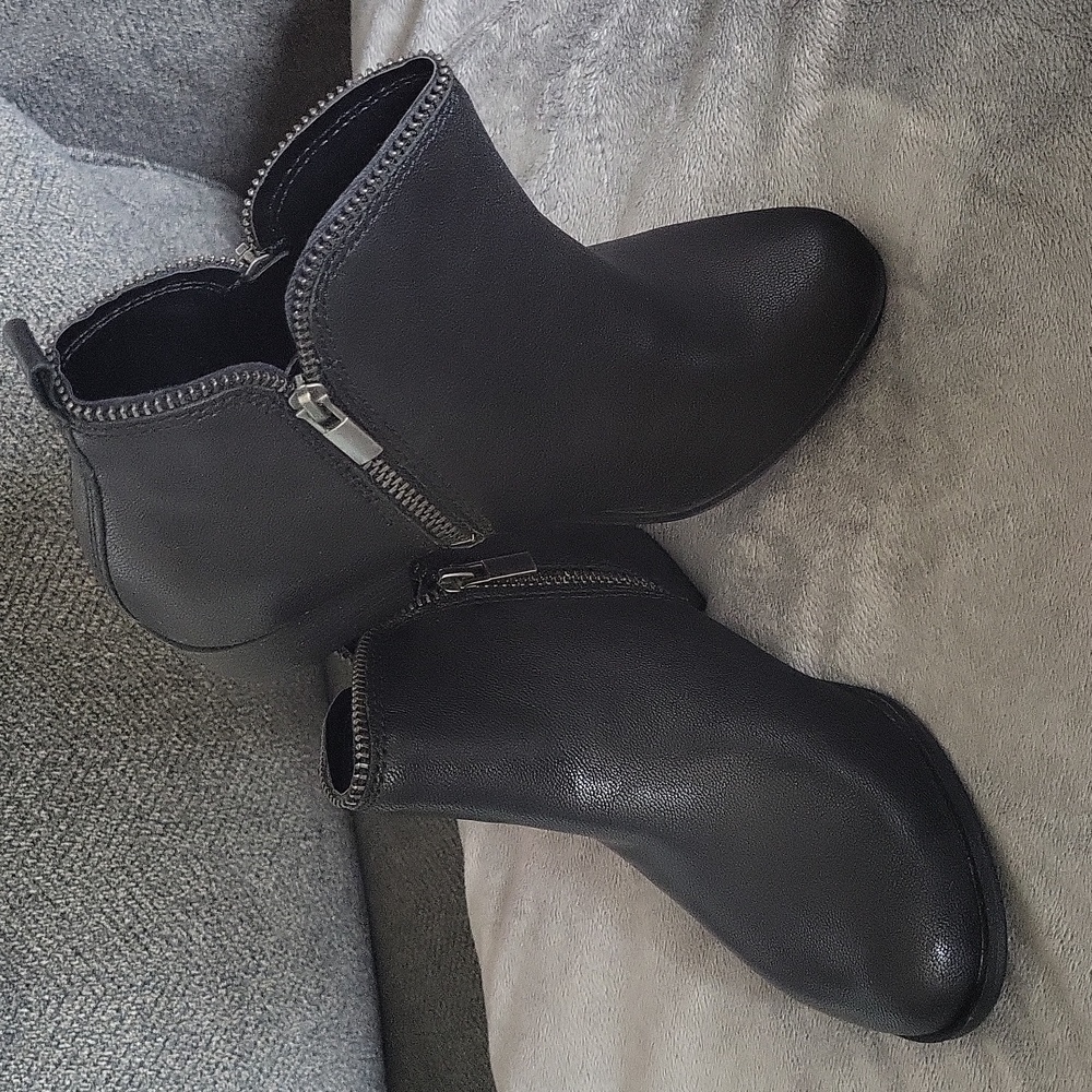 Booties - Picture 2 of 6